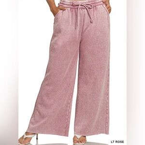 Zenana Plus Acid Wash Fleece Palazzo Sweatpants with Pockets. Light Rose
